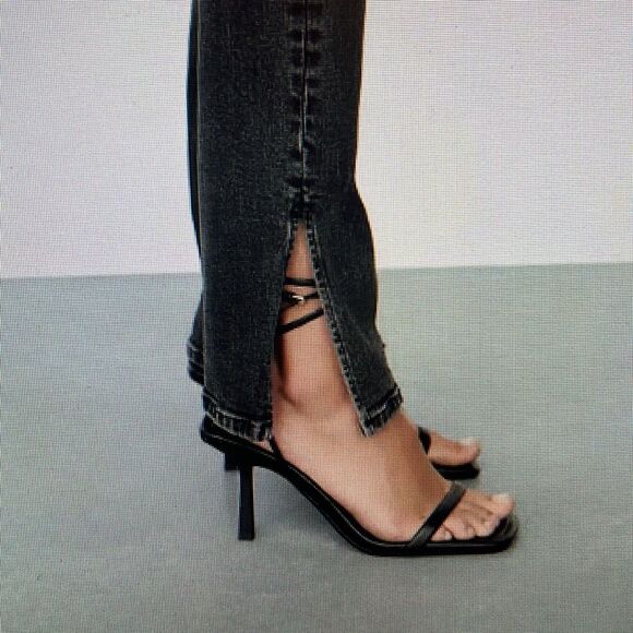 New! ZARA The Skinny with Split Hem Ash black Jeans Size 4 - Picture 2 of 16